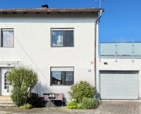 Sanierungsbedürftiges Haus